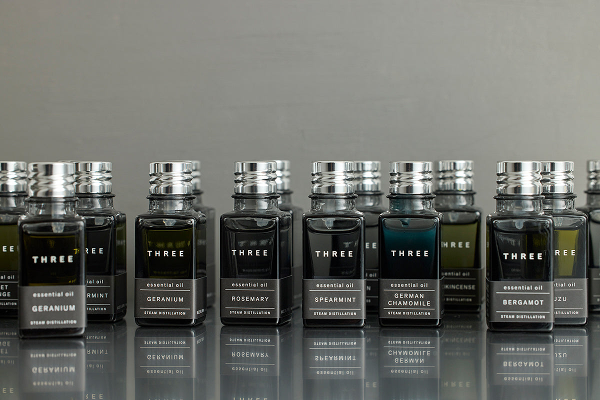 【絶版本】精油の科学と使用法シリーズ　ティートリー油 絶版本】精油の科学と使用法シリーズ ティートリー油